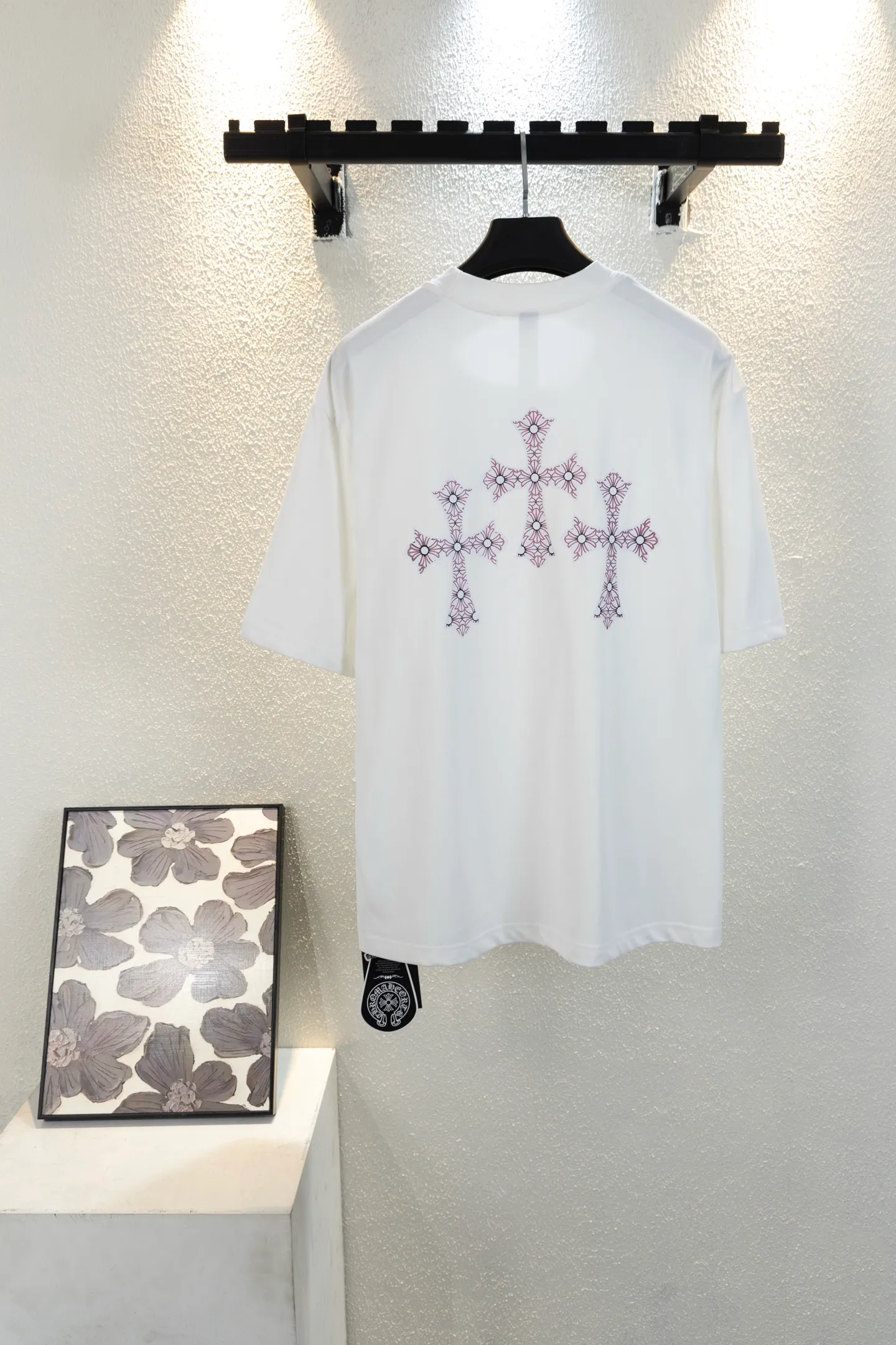 🅿️190 style number k737 Chrome hearte/Chrome heart ch 25ss Miami limited edition Sanskrit Year of the Dragon limited printed T-shirt short sleeves. A must-have item for daily commuting for men and women in light luxury. The correct version is welcome to compare. Detailed features ·280 grams of 100% cotton double yarn jersey fabric ·Custom dyed in the same cylinder, special thickened 32 pieces of double-strand 1x1 thread ·Double-needle cross-stitch technology ·Original main mark washed hangtag COLOUR: black white SIZE: xs s m L